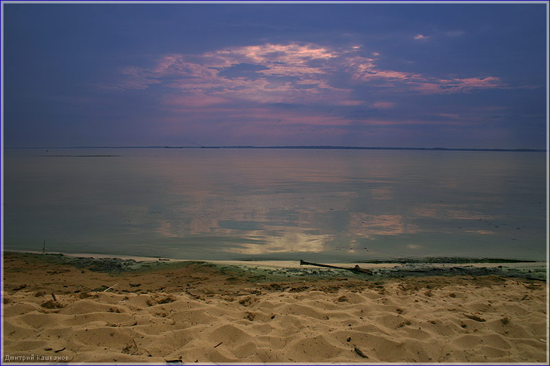 Красивое фото заката над Горьковским морем. Пансионат Буревестник