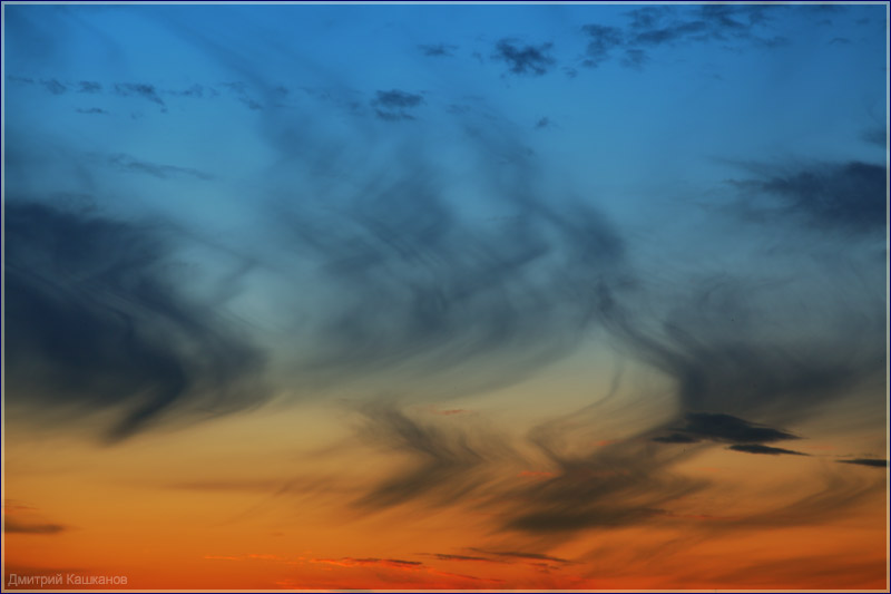 Фото перистых облаков после заката солнца