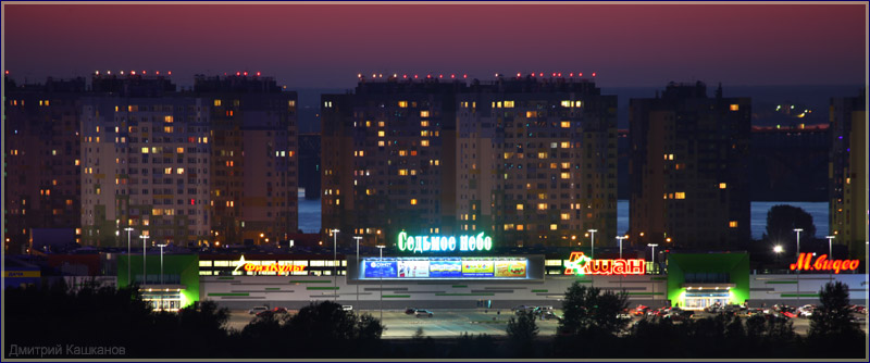 Микрорайон Седьмое Небо. Фото с правого берега Оки. Ночной Нижний Новгород