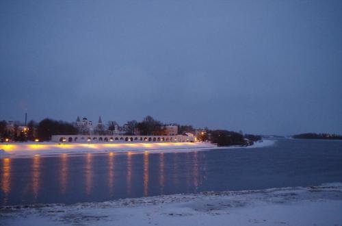 Великий Новгород, вечер, снег, торговые ряды,зеркалка