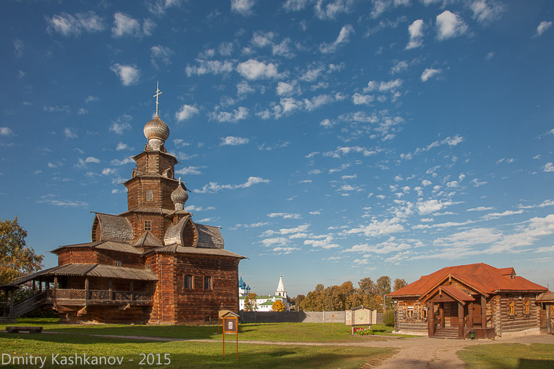 Деревянная преображенская церковь. Суздаль. Фото