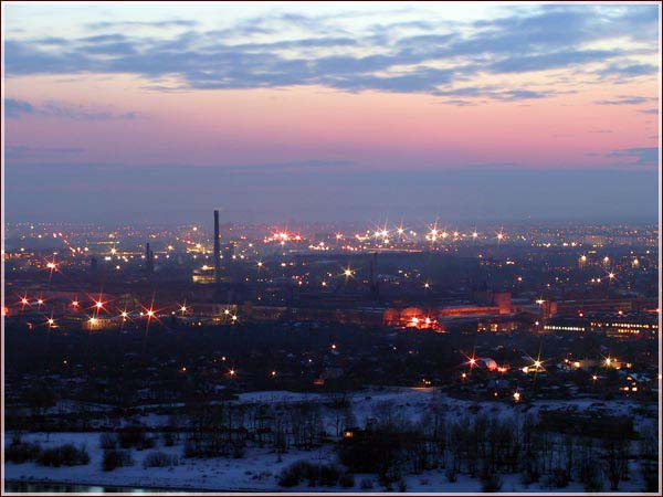 Ночной Нижний Новгород. Вид на заречную часть из парка Швейцария