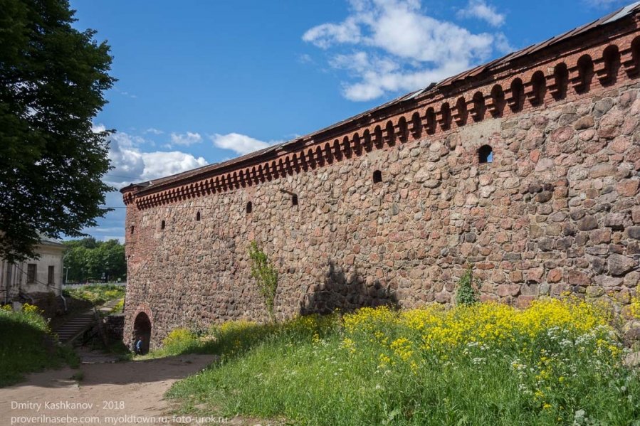 Внутренняя крепостная стена Выборгского замка