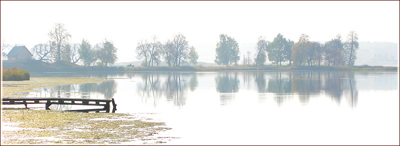 Утренние пейзажи. Панорама с туманом и озером