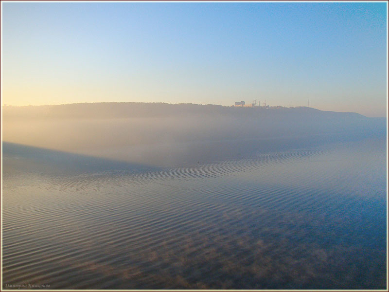 Утро на реке. Река Ока утром. Туман над водой. Утренний пейзаж