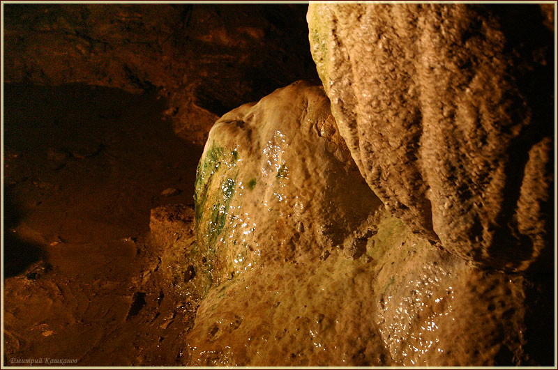Холодная сырая темная пещера. Красная Пещера В Крыму. Фото пещер