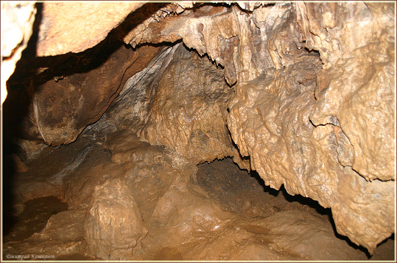 Таинственные лазы подземелий. Красная Пещера В Крыму. Фото пещер