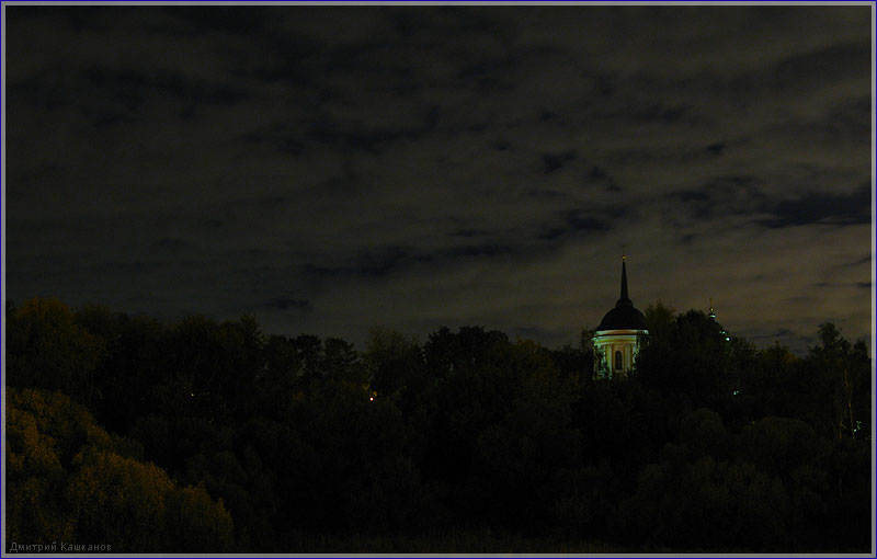 Балашиха. Таинственная фотография с церковью. Ночная Москва. Фото