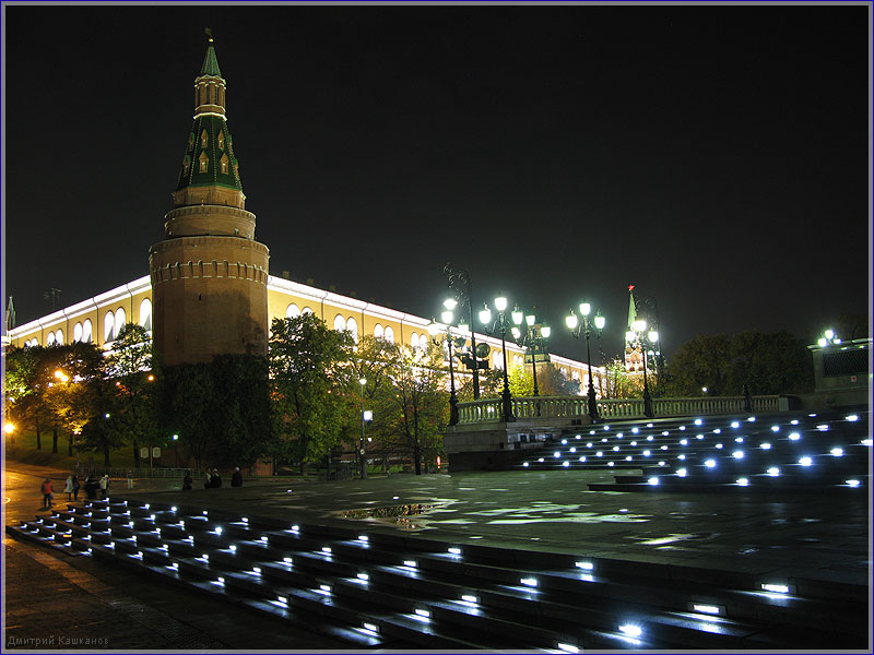 Манежная площадь. Кремль. Ночная Москва. Фото ночного города
