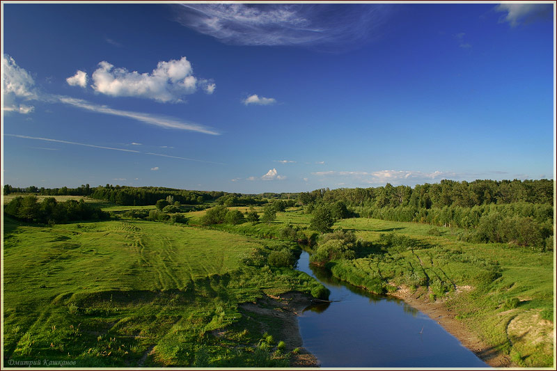 Река Суворощь. Фото с моста. Летний пейзаж с рекой. Красивые фото лета